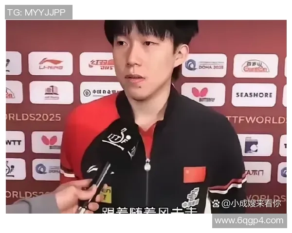 足球明星模仿裁判判罚动作引发热议挑战权威与娱乐结合的新风潮