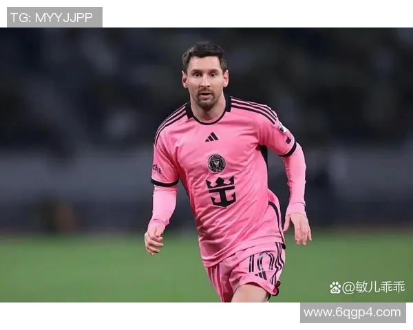 谁才是足球世界之巅的传奇巨星他的成就与影响力无人能敌 谁才是足球世界之巅的传奇巨星他的成就与影响力无人能敌